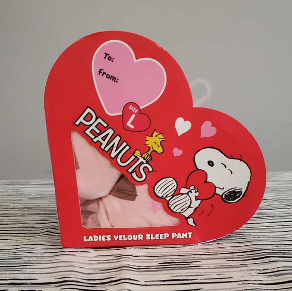 Peanuts Other - Peanuts Snoopy Velour Sleep Pants in Heart Box Size Large